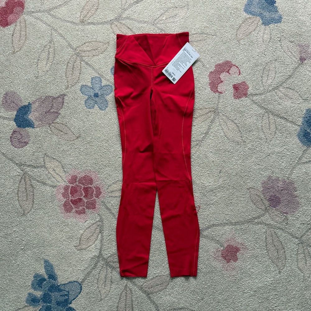 NWT Lululemon Base Pace HR Tight 25” - Picture 2 of 4